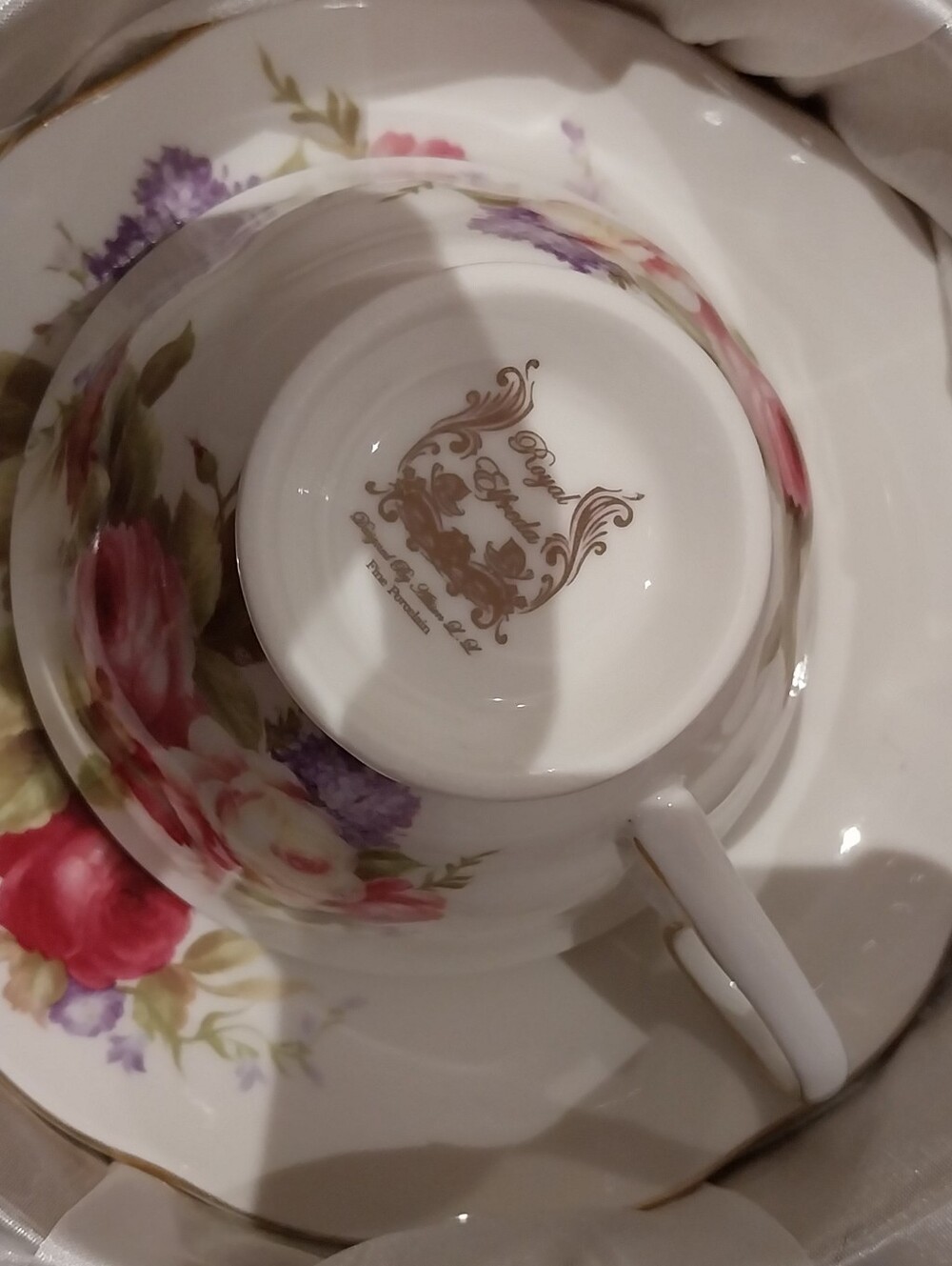 Floral Porcelain Tea Set - Pink Rose Pattern - Picture 6 of 7